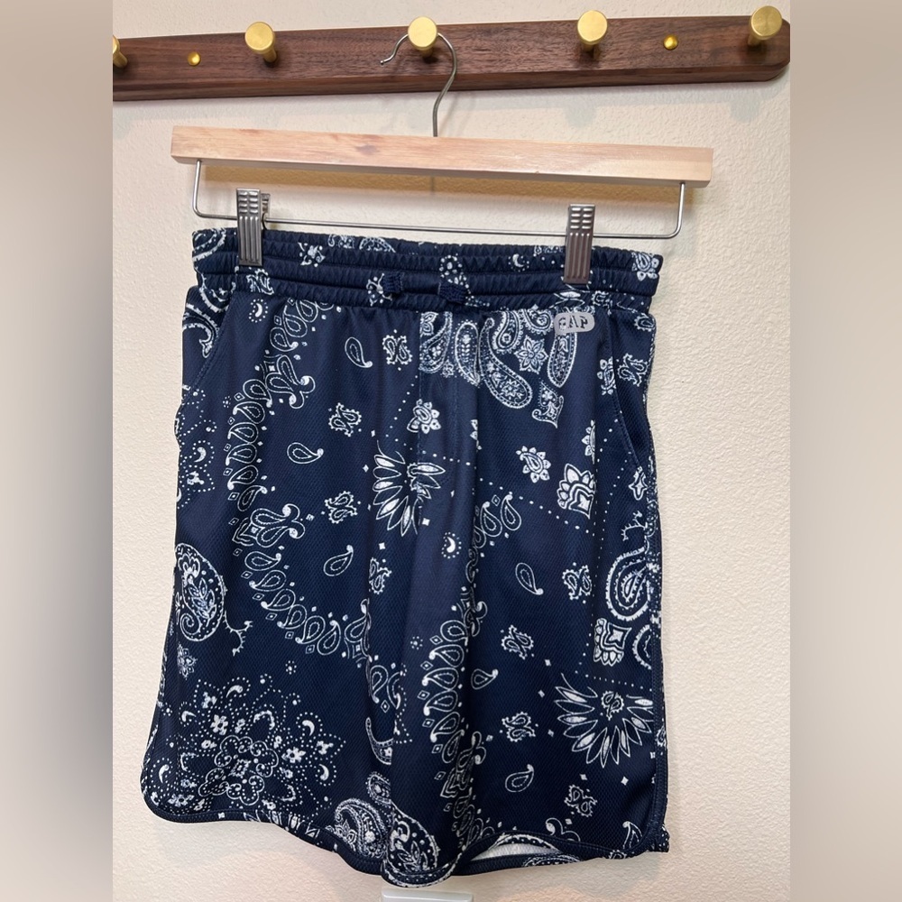 Gap Blue Bandana Print Boys Basketball Shorts size Large​​